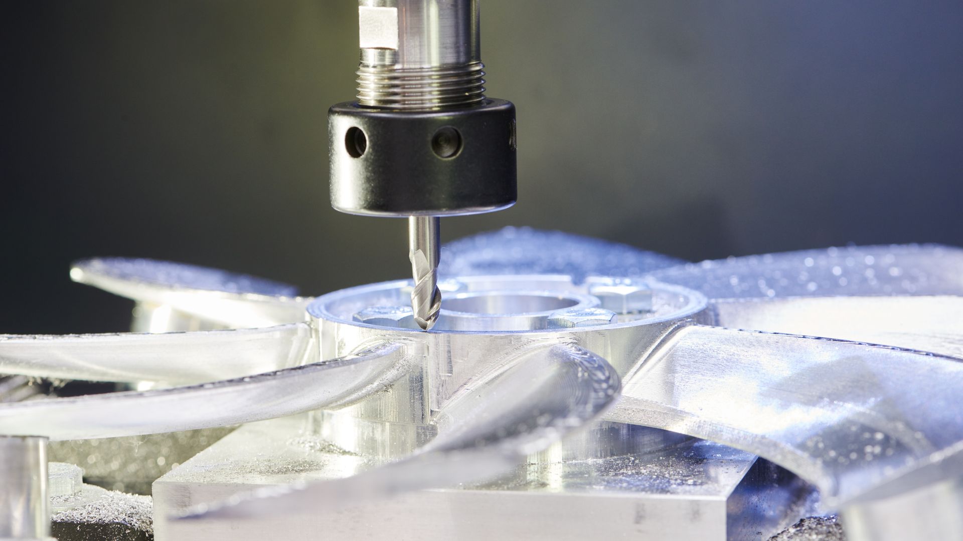 Fresador profesional en Granada — fresado CNC y convencional de alta precisión METALSUR