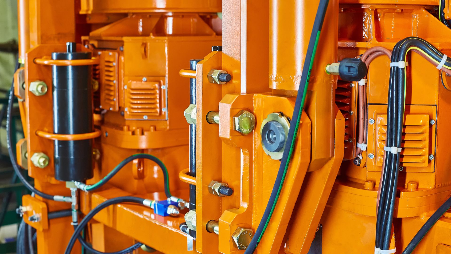 Latiguillos y mangueras hidráulicas fabricadas en METALSUR Granada